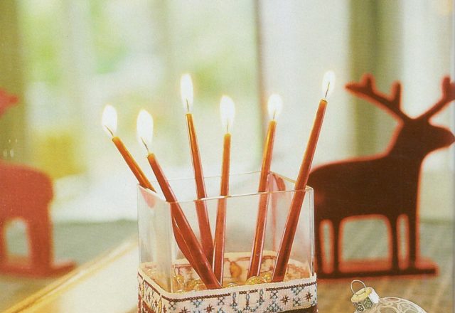 Christmas candle holder (1)