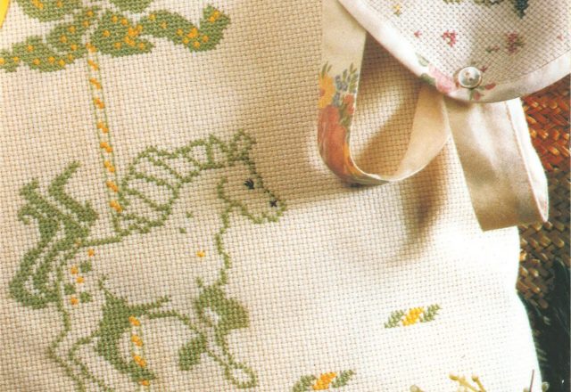 Green cross stitch unicorn (2)